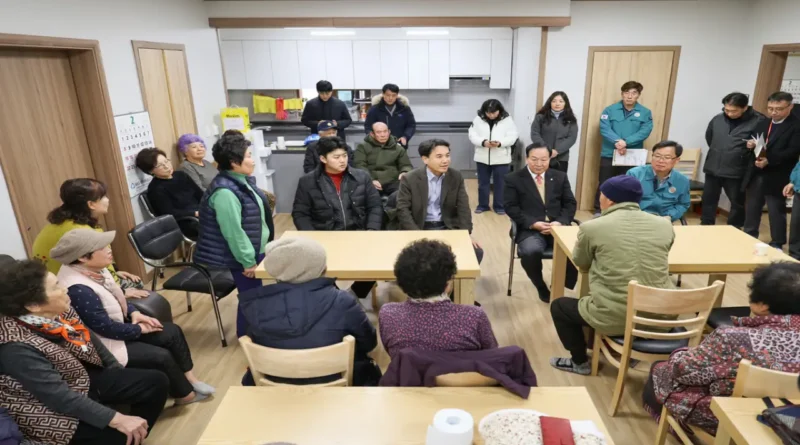 김진태 강원도지사 화천군 사내면 사창2리 경로당 방문
